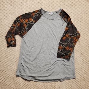 3 quarter length sleeve lularoe top